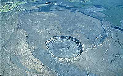 Kilauea's summit caldera.  Photograph by D. Dzurisin on 12 September 1980. 