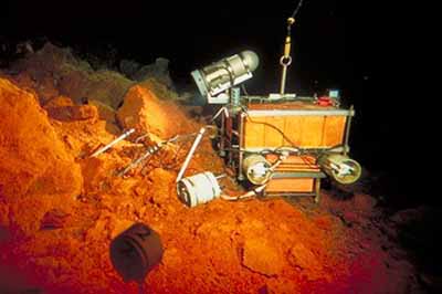 Ocean bottom observatory (OBO) at Pele's Vents.